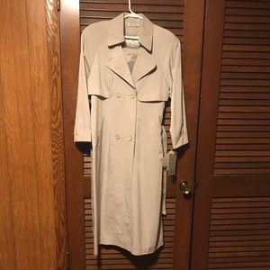 BERNADO TRENCH COAT SZ 8